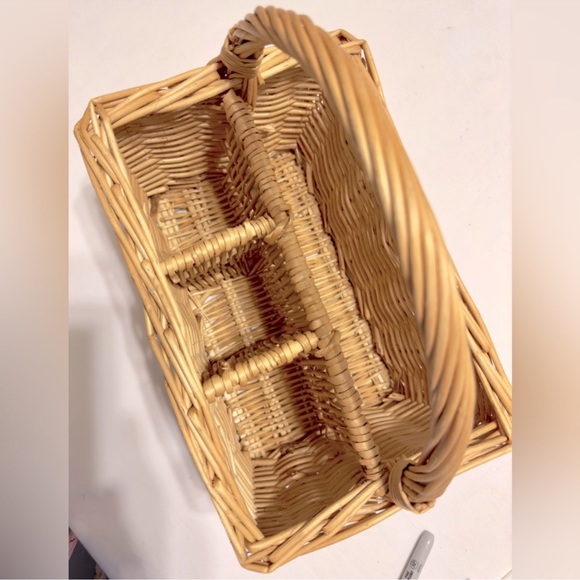 THE BASKET LADY Wicker Picnic Caddy Kitchen Cutlery Napkin Wooden Basket - Picture 13 of 15